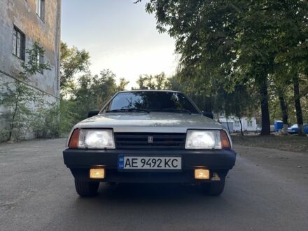 Серый ВАЗ 21099, объемом двигателя 1.5 л и пробегом 250 тыс. км за 2050 $, фото 1 на Automoto.ua