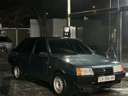 Серый ВАЗ 21099, объемом двигателя 1.6 л и пробегом 245 тыс. км за 2000 $, фото 1 на Automoto.ua