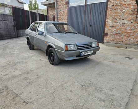 Серый ВАЗ 21099, объемом двигателя 1.6 л и пробегом 237 тыс. км за 950 $, фото 1 на Automoto.ua
