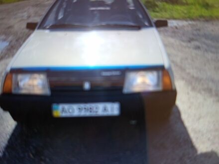 ВАЗ 21099 2007 у Ужгороді на Automoto.ua Сірий ВАЗ 21099, об'ємом двигуна 0 л та пробігом 117 тис. км за 1803 $, фото 1 на Automoto.ua