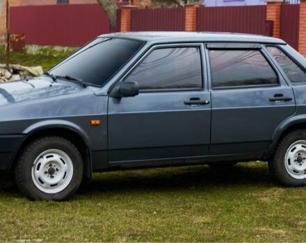 Сірий ВАЗ 21099, об'ємом двигуна 1.6 л та пробігом 82 тис. км за 3800 $, фото 1 на Automoto.ua