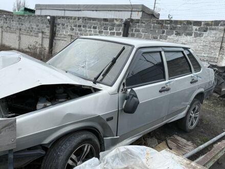 Серый ВАЗ 21099, объемом двигателя 1.6 л и пробегом 180 тыс. км за 650 $, фото 1 на Automoto.ua