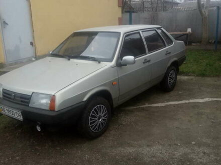 ВАЗ 21099 2008 в Днепре (Днепропетровске) на Automoto.ua Серый ВАЗ 21099, объемом двигателя 1.6 л и пробегом 305 тыс. км за 1800 $, фото 1 на Automoto.ua