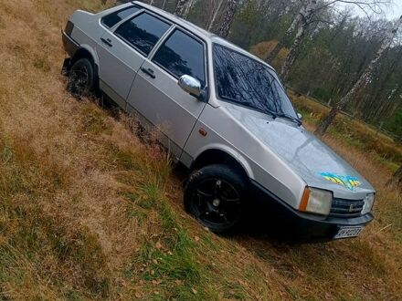 Серый ВАЗ 21099, объемом двигателя 1.6 л и пробегом 190 тыс. км за 1550 $, фото 1 на Automoto.ua