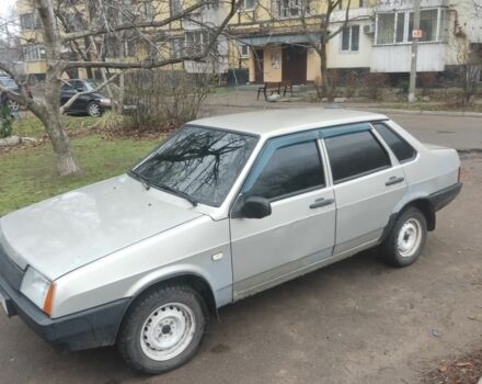 Серый ВАЗ 21099, объемом двигателя 1.6 л и пробегом 300 тыс. км за 1600 $, фото 1 на Automoto.ua
