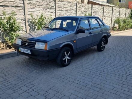 Сірий ВАЗ 21099, об'ємом двигуна 1.6 л та пробігом 185 тис. км за 1950 $, фото 1 на Automoto.ua
