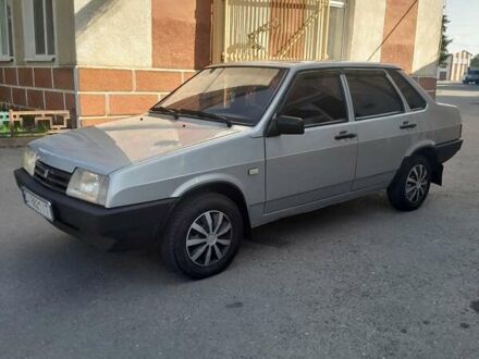 Серый ВАЗ 21099, объемом двигателя 1.6 л и пробегом 130 тыс. км за 2500 $, фото 1 на Automoto.ua