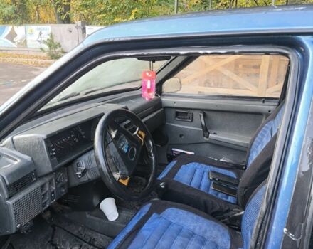 Синий ВАЗ 21099, объемом двигателя 1.5 л и пробегом 150 тыс. км за 1000 $, фото 4 на Automoto.ua