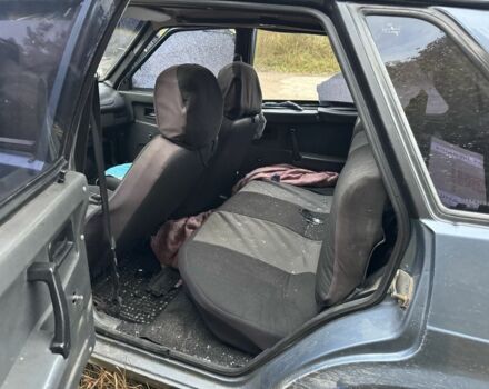 ВАЗ 21099 1996 в Славуте на Automoto.ua Синий ВАЗ 21099, объемом двигателя 1.5 л и пробегом 77 тыс. км за 150 $, фото 4 на Automoto.ua