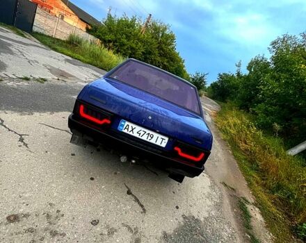 Синий ВАЗ 21099, объемом двигателя 1.5 л и пробегом 300 тыс. км за 1100 $, фото 2 на Automoto.ua