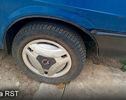 Синий ВАЗ 21099, объемом двигателя 1.6 л и пробегом 66 тыс. км за 900 $, фото 4 на Automoto.ua