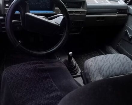 Синий ВАЗ 21099, объемом двигателя 1.5 л и пробегом 200 тыс. км за 1000 $, фото 4 на Automoto.ua