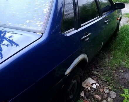 Синий ВАЗ 21099, объемом двигателя 1.5 л и пробегом 200 тыс. км за 1000 $, фото 1 на Automoto.ua