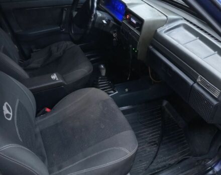 Синий ВАЗ 21099, объемом двигателя 1.5 л и пробегом 90 тыс. км за 808 $, фото 4 на Automoto.ua