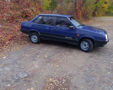 Синий ВАЗ 21099, объемом двигателя 1.5 л и пробегом 90 тыс. км за 808 $, фото 3 на Automoto.ua