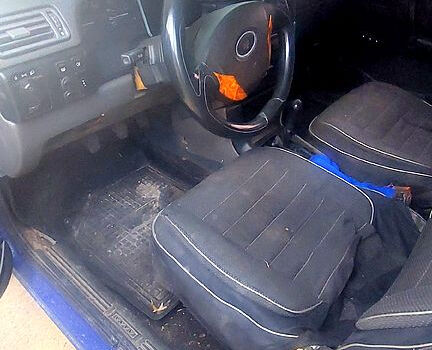 Синій ВАЗ 21099, об'ємом двигуна 1.5 л та пробігом 300 тис. км за 1550 $, фото 4 на Automoto.ua