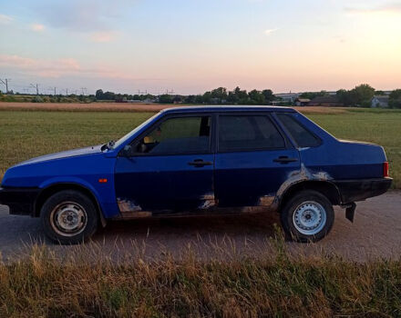 Синий ВАЗ 21099, объемом двигателя 1.5 л и пробегом 150 тыс. км за 817 $, фото 4 на Automoto.ua