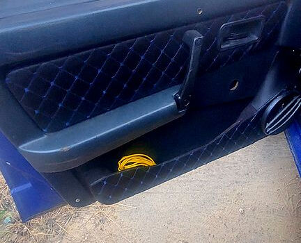 Синій ВАЗ 21099, об'ємом двигуна 1.5 л та пробігом 300 тис. км за 1550 $, фото 3 на Automoto.ua