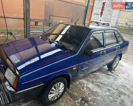 Синий ВАЗ 21099, объемом двигателя 1.5 л и пробегом 200 тыс. км за 1500 $, фото 2 на Automoto.ua