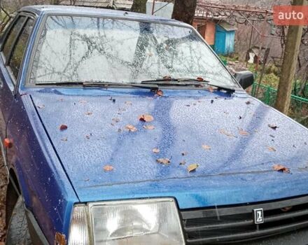 Синий ВАЗ 21099, объемом двигателя 1.5 л и пробегом 400 тыс. км за 1000 $, фото 1 на Automoto.ua