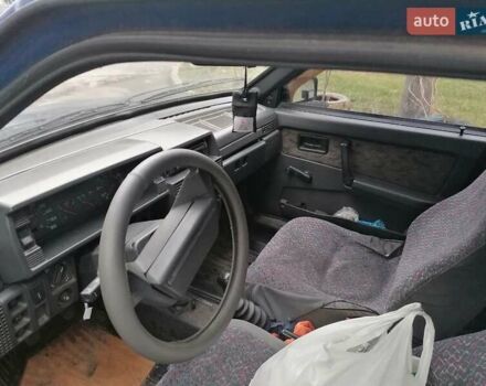 Синий ВАЗ 21099, объемом двигателя 1.5 л и пробегом 246 тыс. км за 894 $, фото 5 на Automoto.ua