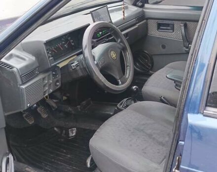 Синий ВАЗ 21099, объемом двигателя 1.5 л и пробегом 200 тыс. км за 1750 $, фото 5 на Automoto.ua