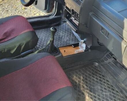 Синий ВАЗ 21099, объемом двигателя 1.5 л и пробегом 152 тыс. км за 1100 $, фото 3 на Automoto.ua