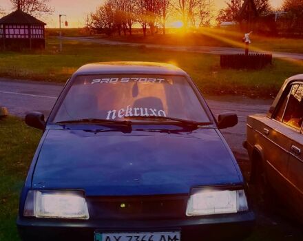 Синий ВАЗ 21099, объемом двигателя 1.5 л и пробегом 77 тыс. км за 1000 $, фото 2 на Automoto.ua