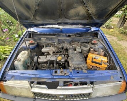 Синий ВАЗ 21099, объемом двигателя 1.5 л и пробегом 120 тыс. км за 707 $, фото 5 на Automoto.ua