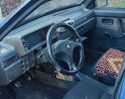 Синий ВАЗ 21099, объемом двигателя 1.5 л и пробегом 200 тыс. км за 500 $, фото 2 на Automoto.ua