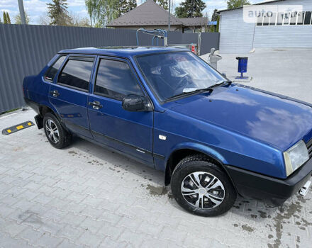 Синий ВАЗ 21099, объемом двигателя 1.6 л и пробегом 240 тыс. км за 1750 $, фото 1 на Automoto.ua