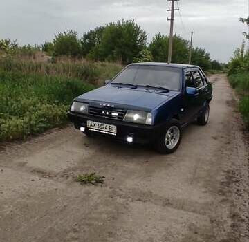 Синий ВАЗ 21099, объемом двигателя 1.6 л и пробегом 212 тыс. км за 1800 $, фото 2 на Automoto.ua