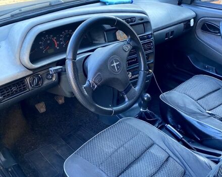 Синий ВАЗ 21099, объемом двигателя 1.6 л и пробегом 311 тыс. км за 1350 $, фото 4 на Automoto.ua