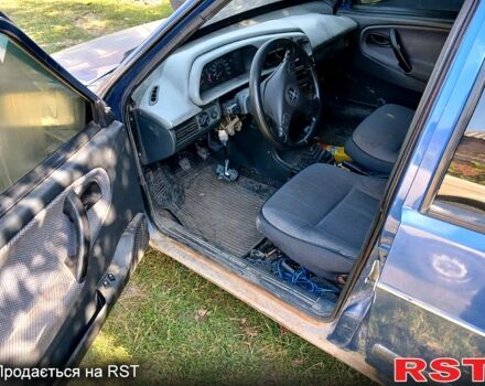 Синий ВАЗ 21099, объемом двигателя 1.6 л и пробегом 144 тыс. км за 800 $, фото 1 на Automoto.ua