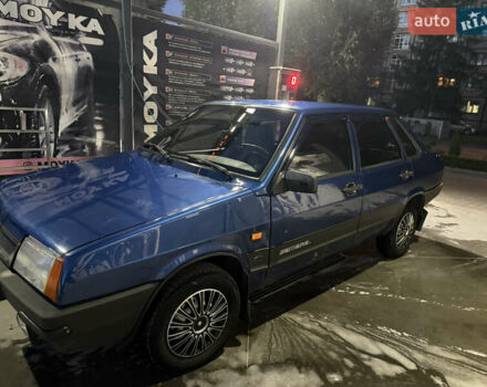 Синий ВАЗ 21099, объемом двигателя 1.6 л и пробегом 220 тыс. км за 2900 $, фото 2 на Automoto.ua