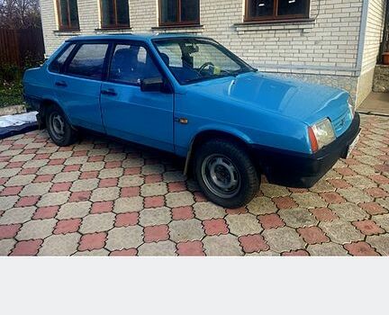 Синий ВАЗ 21099, объемом двигателя 1.5 л и пробегом 180 тыс. км за 1400 $, фото 1 на Automoto.ua