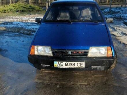 Синий ВАЗ 21099, объемом двигателя 1.5 л и пробегом 300 тыс. км за 961 $, фото 1 на Automoto.ua