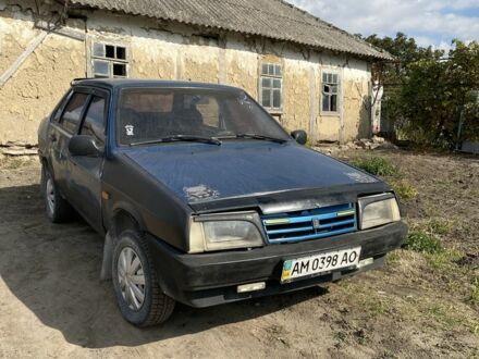 Синий ВАЗ 21099, объемом двигателя 1.5 л и пробегом 300 тыс. км за 559 $, фото 1 на Automoto.ua