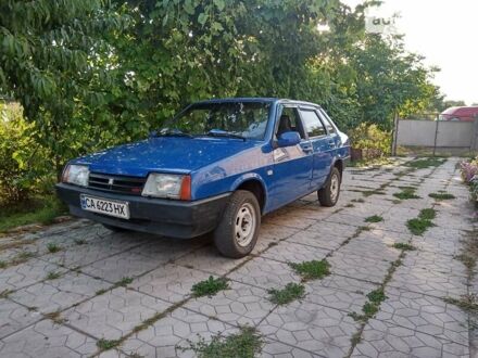 ВАЗ 21099 1999 у Черкасах на Automoto.ua Синій ВАЗ 21099, об'ємом двигуна 1.5 л та пробігом 145 тис. км за 1600 $, фото 1 на Automoto.ua