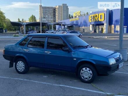 Синий ВАЗ 21099, объемом двигателя 1.5 л и пробегом 200 тыс. км за 1800 $, фото 1 на Automoto.ua