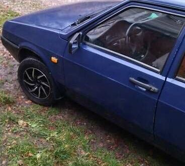 Синий ВАЗ 21099, объемом двигателя 1.5 л и пробегом 90 тыс. км за 950 $, фото 1 на Automoto.ua