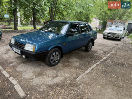 Синий ВАЗ 21099, объемом двигателя 1.5 л и пробегом 100 тыс. км за 1750 $, фото 1 на Automoto.ua