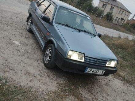 Синий ВАЗ 21099, объемом двигателя 1.5 л и пробегом 222 тыс. км за 1050 $, фото 1 на Automoto.ua