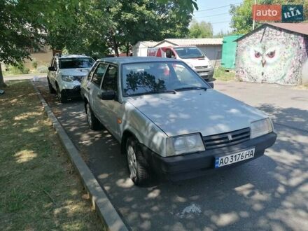ВАЗ 21099 2002 в Сваляве на Automoto.ua Синий ВАЗ 21099, объемом двигателя 1.5 л и пробегом 200 тыс. км за 999 $, фото 1 на Automoto.ua