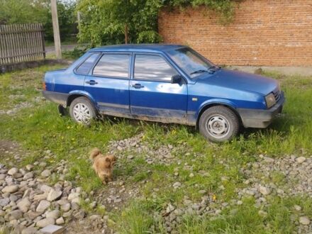 ВАЗ 21099 2002 у Івано-Франківську на Automoto.ua Синій ВАЗ 21099, об'ємом двигуна 2 л та пробігом 37 тис. км за 750 $, фото 1 на Automoto.ua