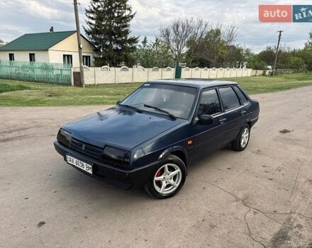 Синий ВАЗ 21099, объемом двигателя 1.5 л и пробегом 200 тыс. км за 1499 $, фото 1 на Automoto.ua