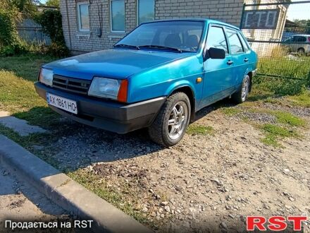 ВАЗ 21099 2004 в Славянске на Automoto.ua Синий ВАЗ 21099, объемом двигателя 1.5 л и пробегом 150 тыс. км за 1010 $, фото 1 на Automoto.ua