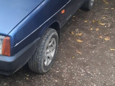 ВАЗ 21099 2005 в Черновцах на Automoto.ua Синий ВАЗ 21099, объемом двигателя 0 л и пробегом 100 тыс. км за 1150 $, фото 1 на Automoto.ua