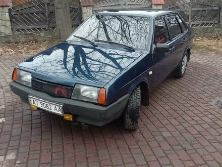 ВАЗ 21099 2005 у Яремче на Automoto.ua Синій ВАЗ 21099, об'ємом двигуна 1.5 л та пробігом 168 тис. км за 1200 $, фото 1 на Automoto.ua