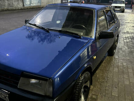 Синий ВАЗ 21099, объемом двигателя 1.6 л и пробегом 215 тыс. км за 1800 $, фото 1 на Automoto.ua